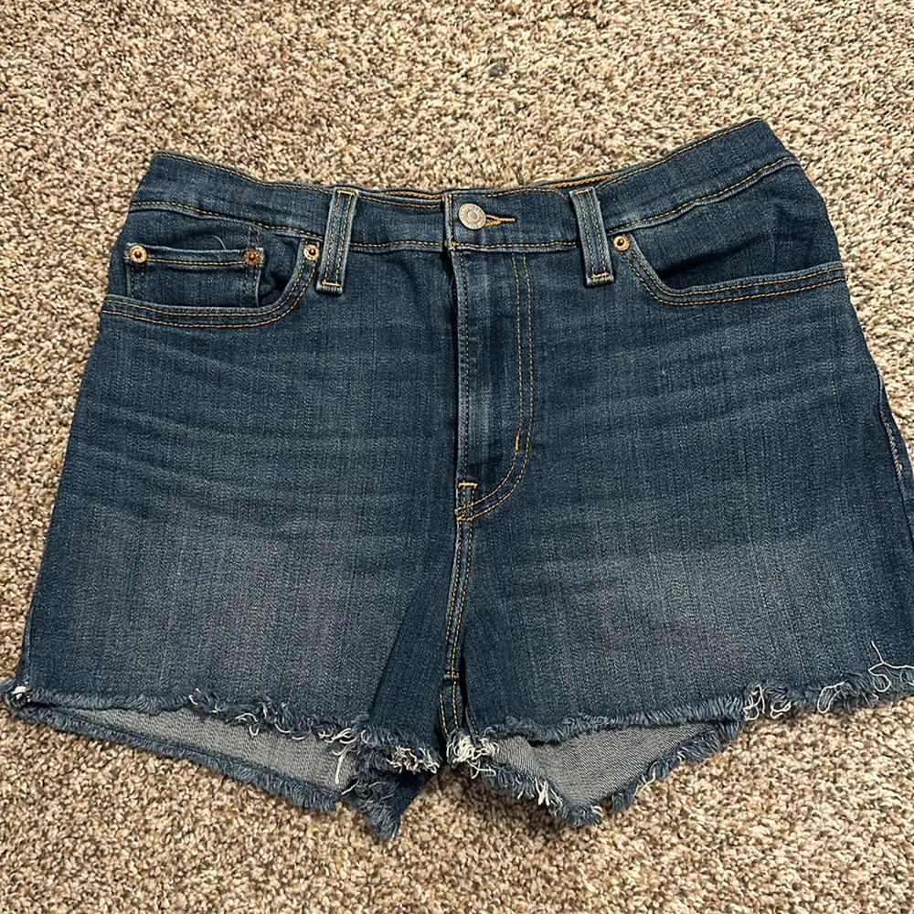 2 pairs of Levi’s high rise denim shorts